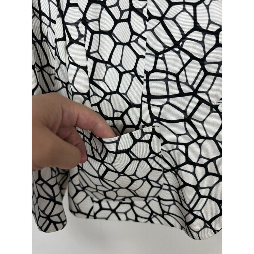 ESCADA Black & White Abstract Blazer 2 Button SZ 40 Collar Waist Length - Picture 5 of 11